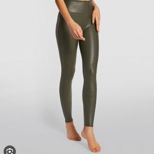 Spanx faux leather hunter green leggings size L